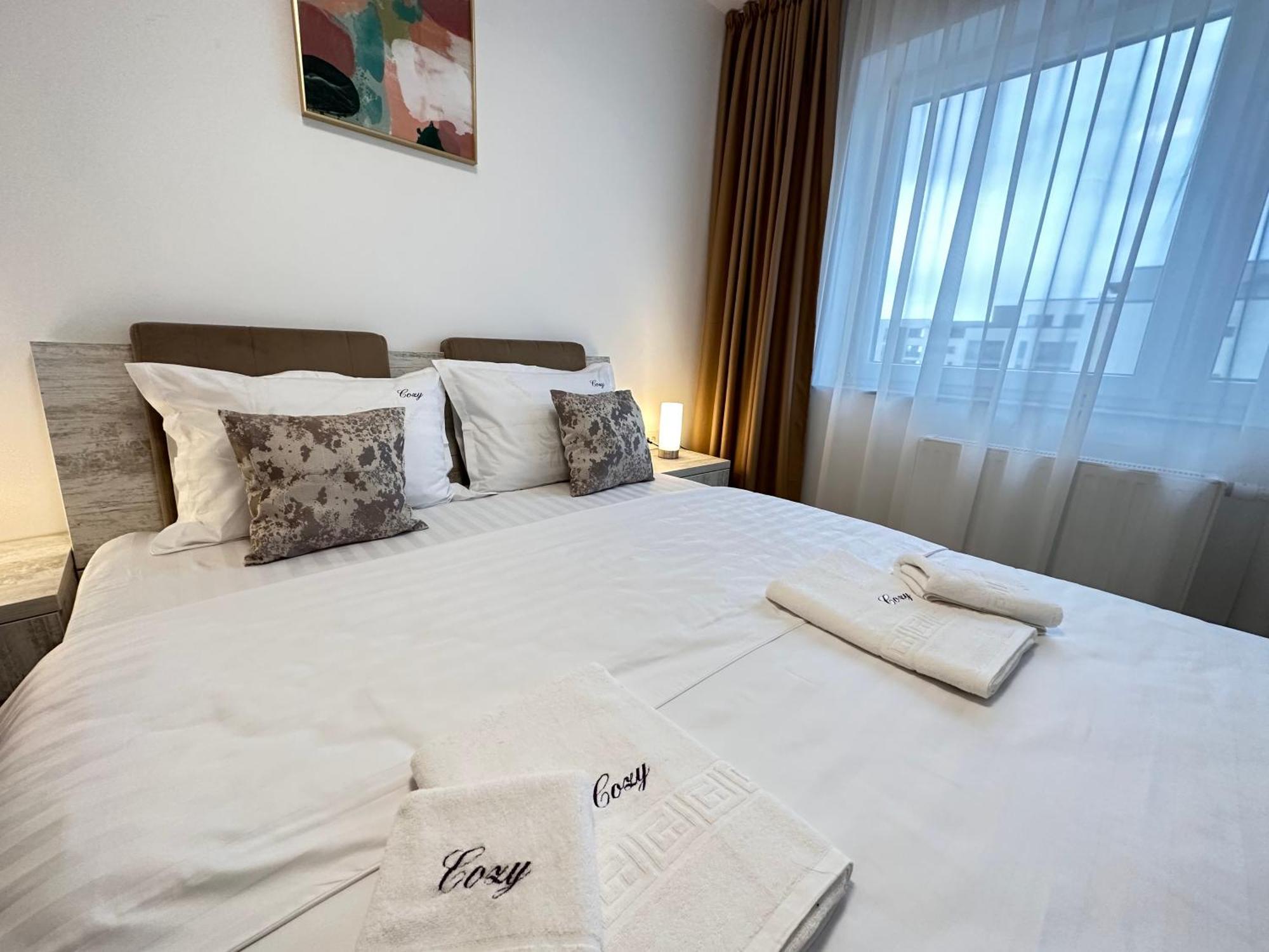 Deluxe Cozy Apartments - Coresi Mall #ブラショフ エクステリア 写真